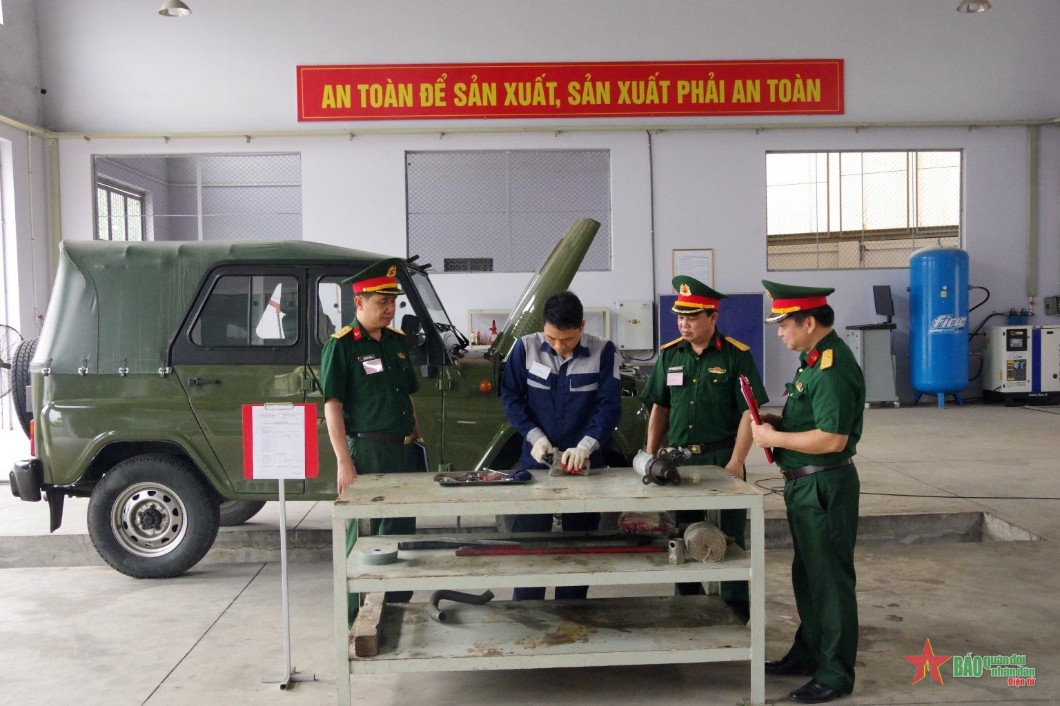 Học viện Chính trị tổ chức huấn luyện, kiểm tra trình độ kỹ năng nghề đối với nhân viên kỹ thuật 